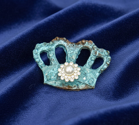 Patina Crown Magnet
