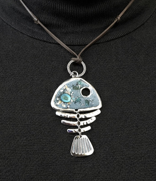Exaggerated Cement Bonefish Necklace