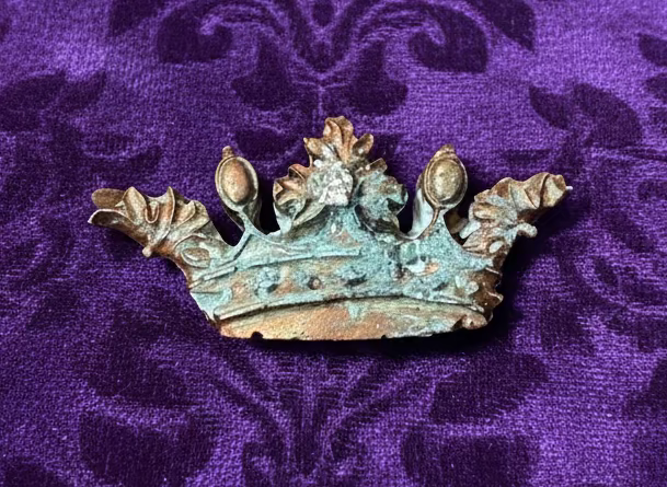 Patina Crown Magnet
