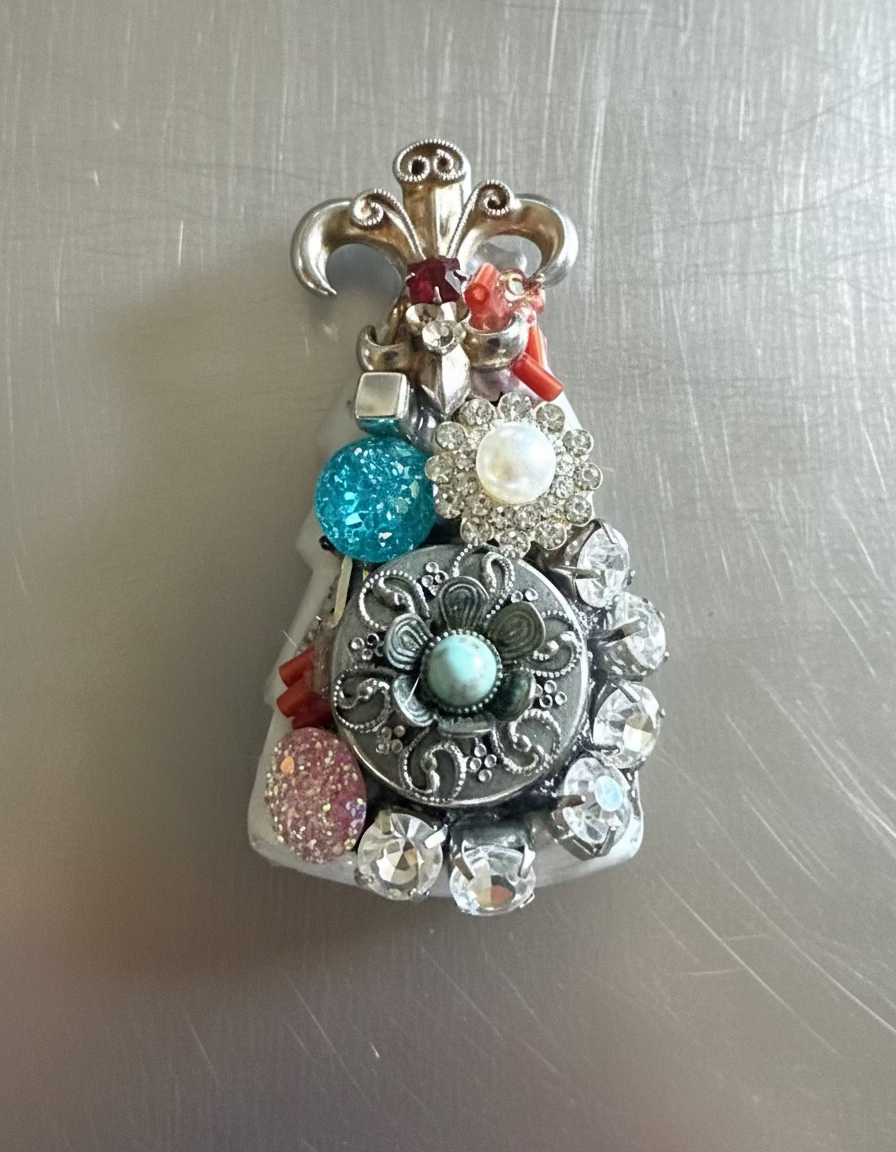 Mini Jewelry Tree Magnet