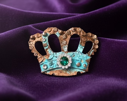 Patina Crown Magnet