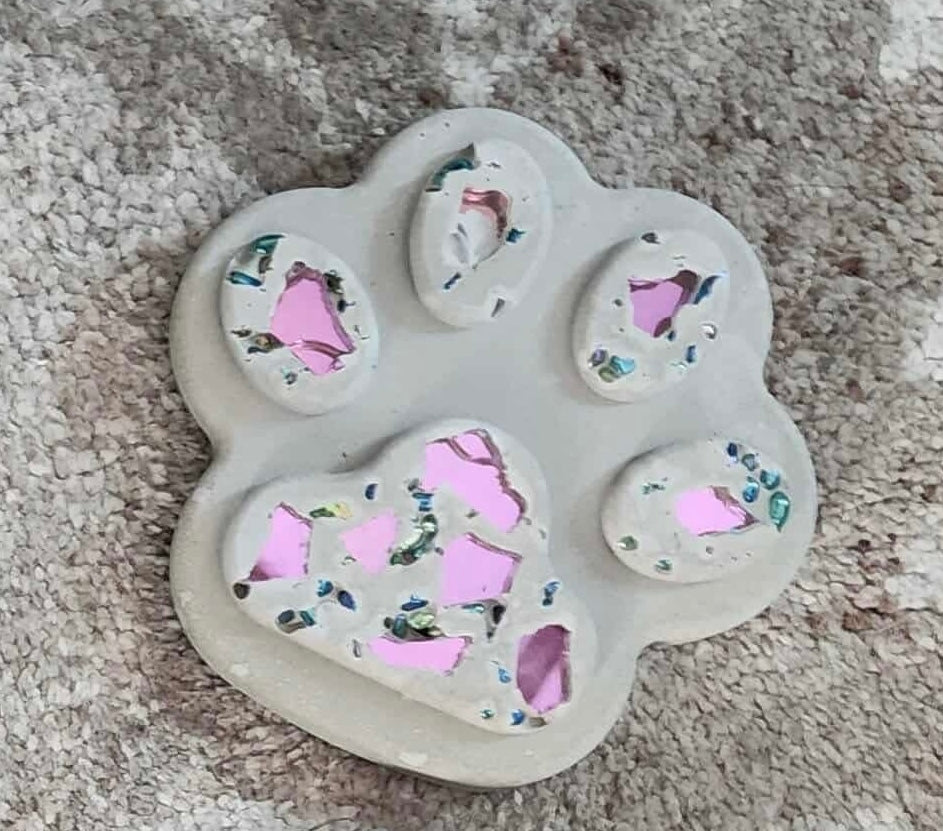 Paw Print Stone 5”