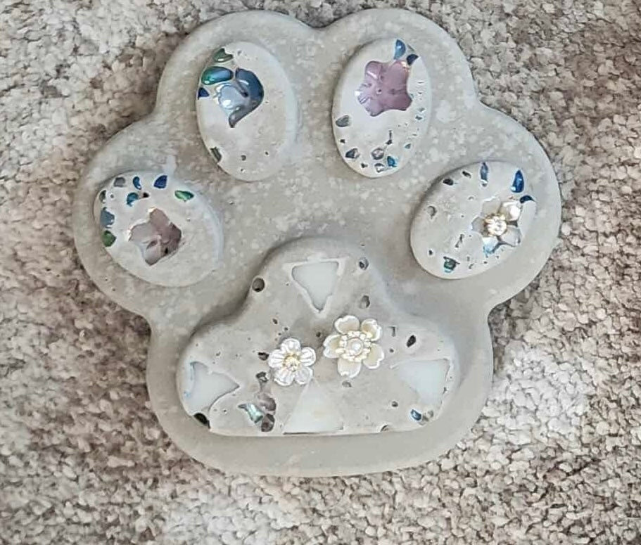Paw Print Stone 5”