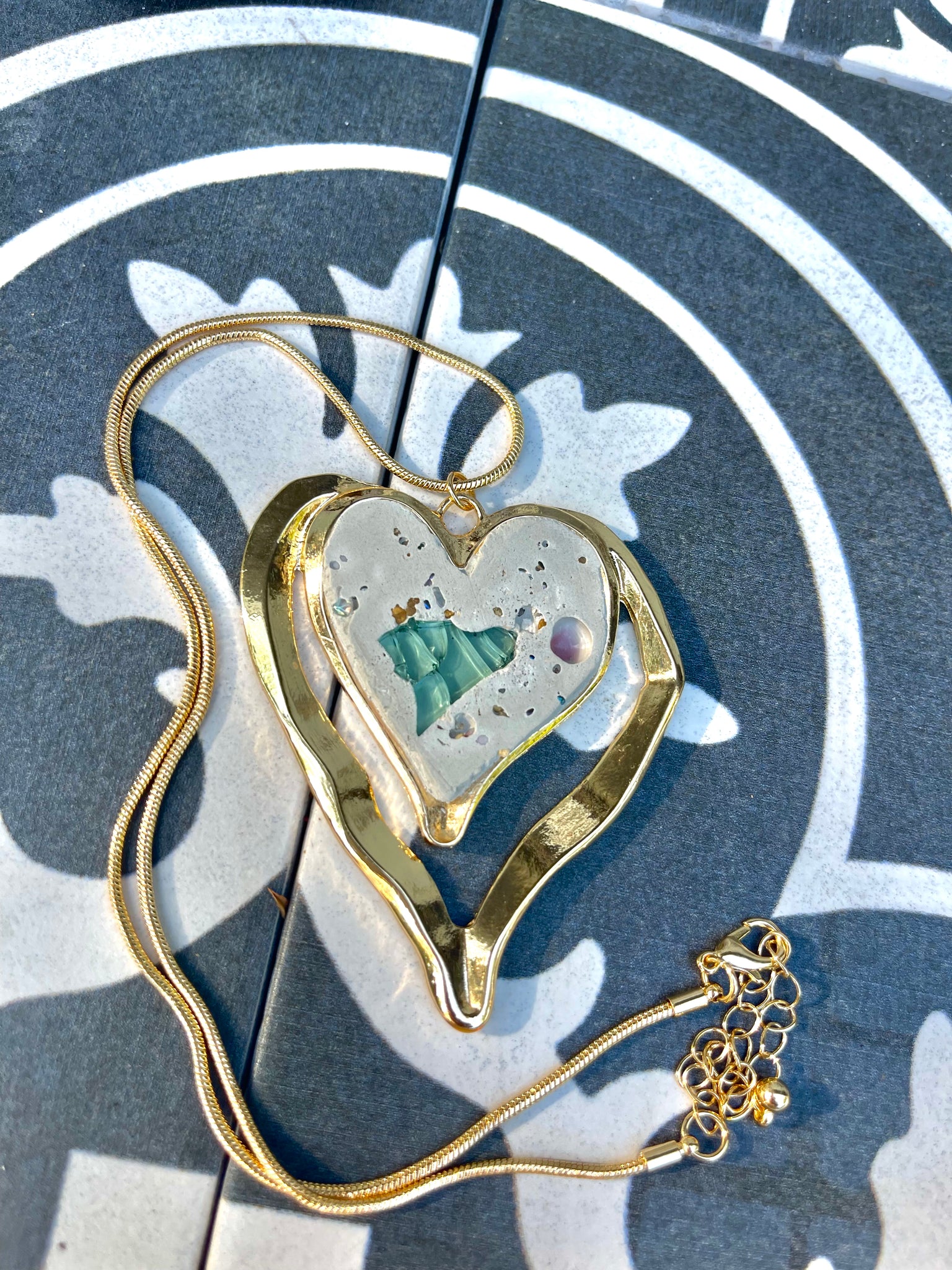 Exaggerated Heart in Heart Necklace