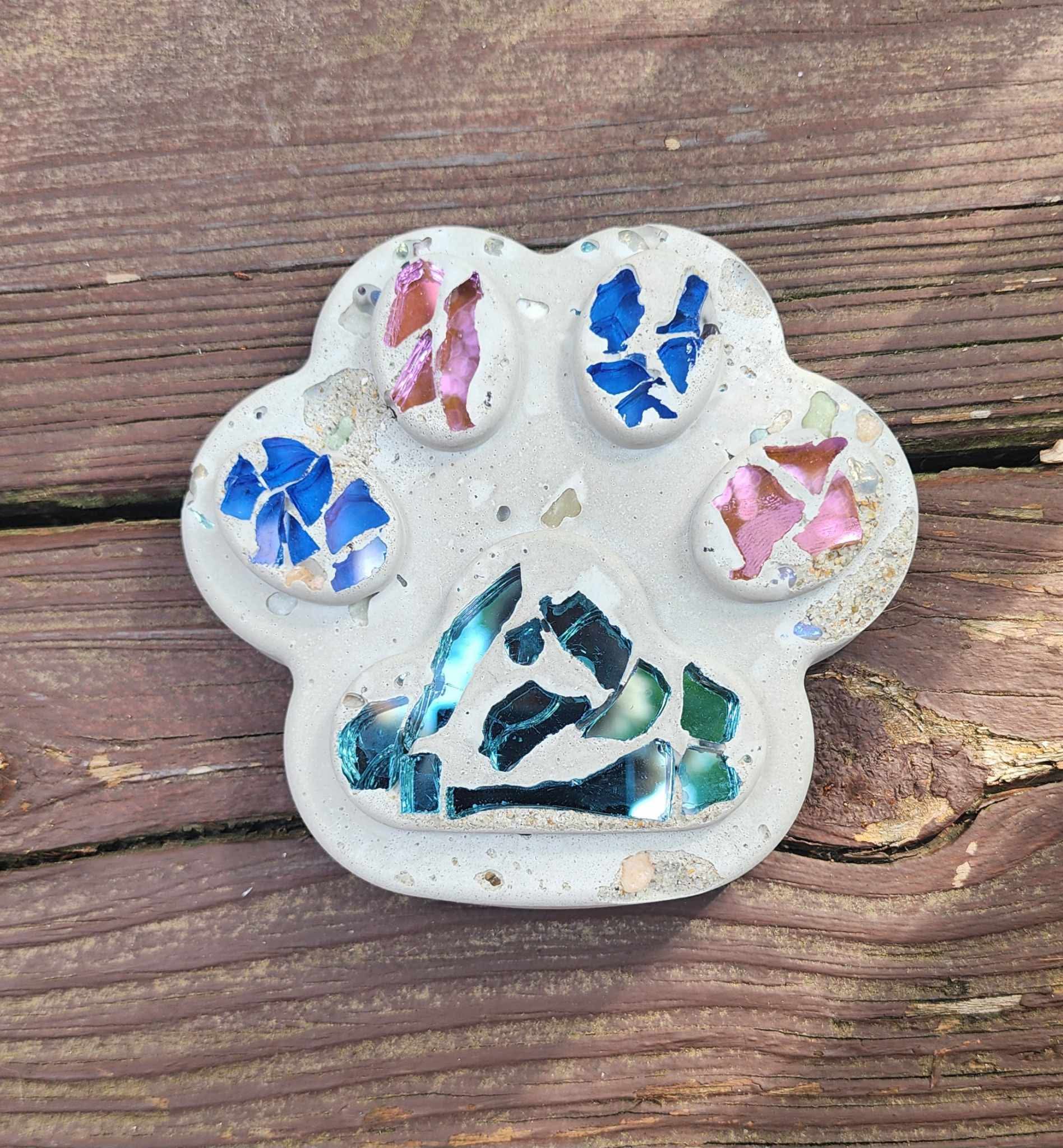 Paw Print Stone 5”