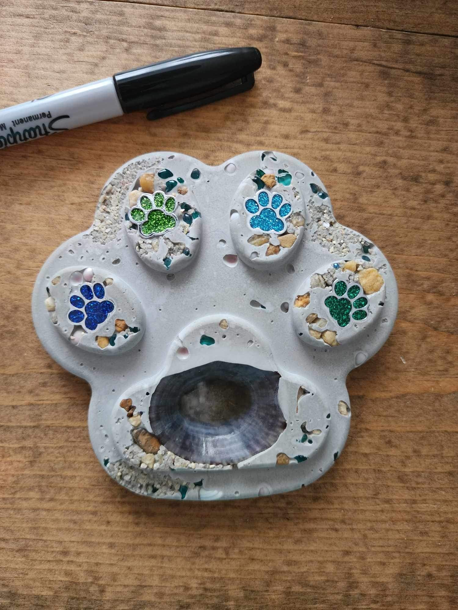 Paw Print Stone 5”