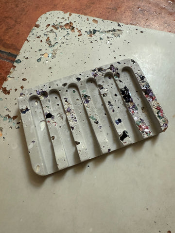Cement Self-Draining Soap Dish