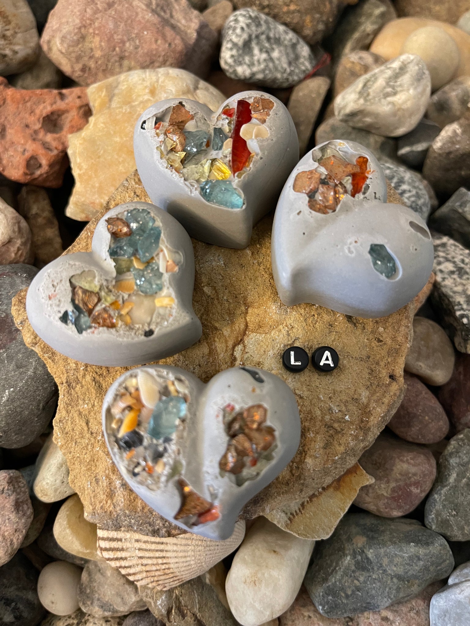 Comma Heart Stones