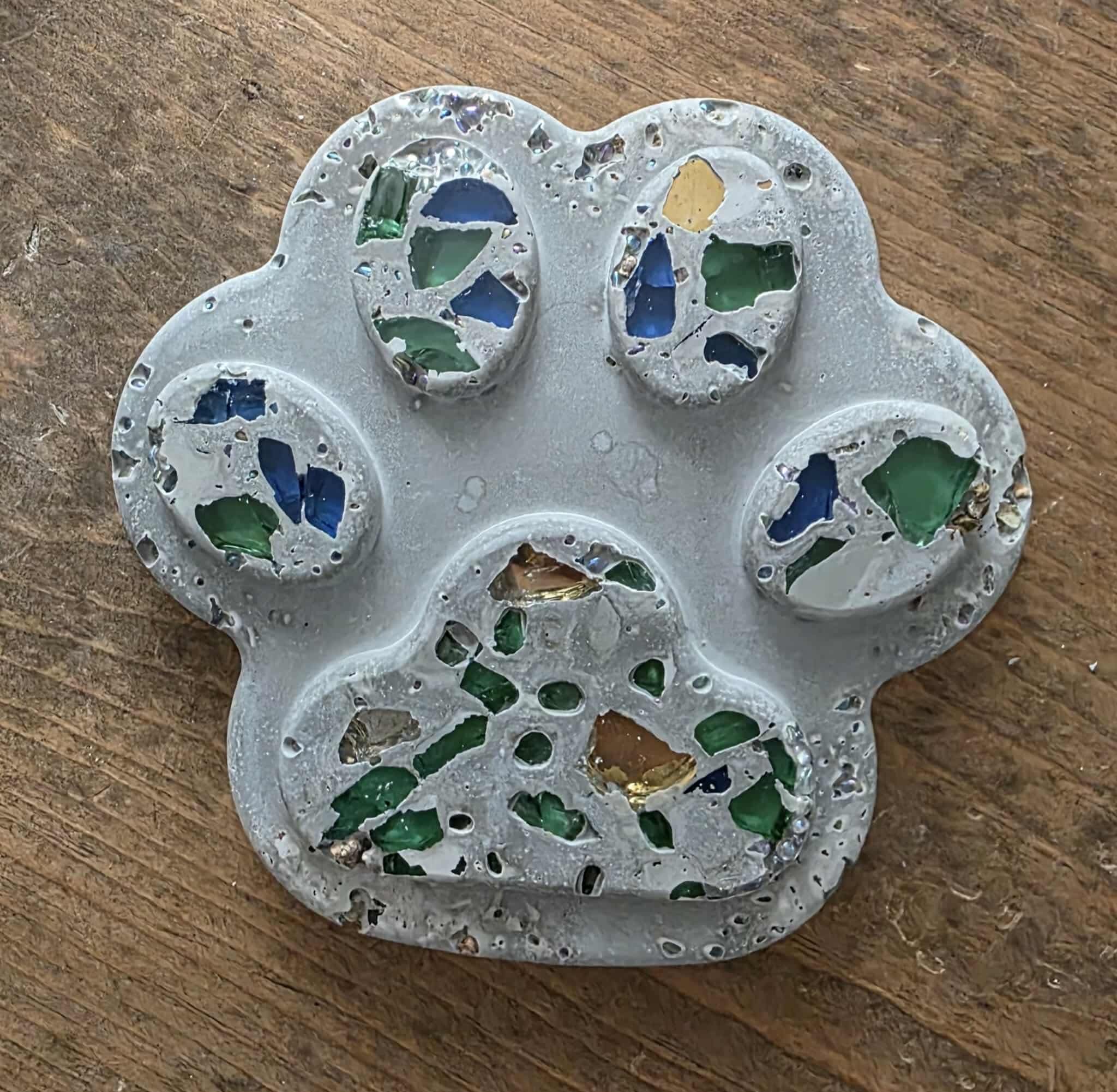 Paw Print Stone 5”