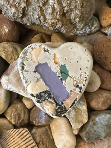 Flat Concrete Heart Stone