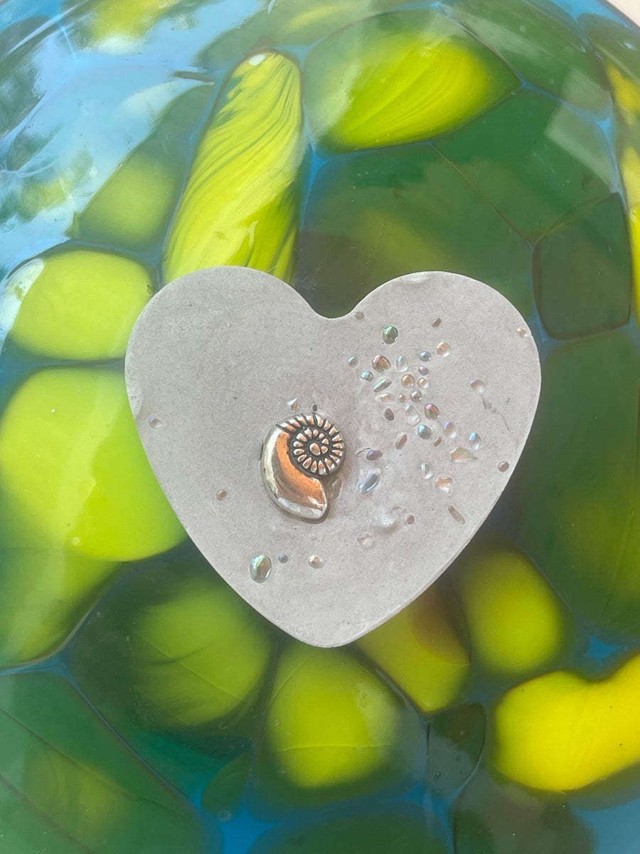 Seashell 8 Bit Pocket Heart - Golden SeaShell – From Bits & Pieces
